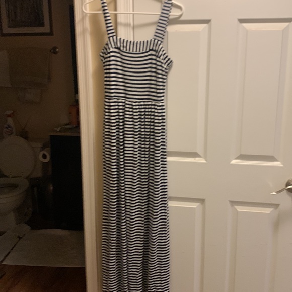 LOFT Maxi Dress - Picture 2 of 5